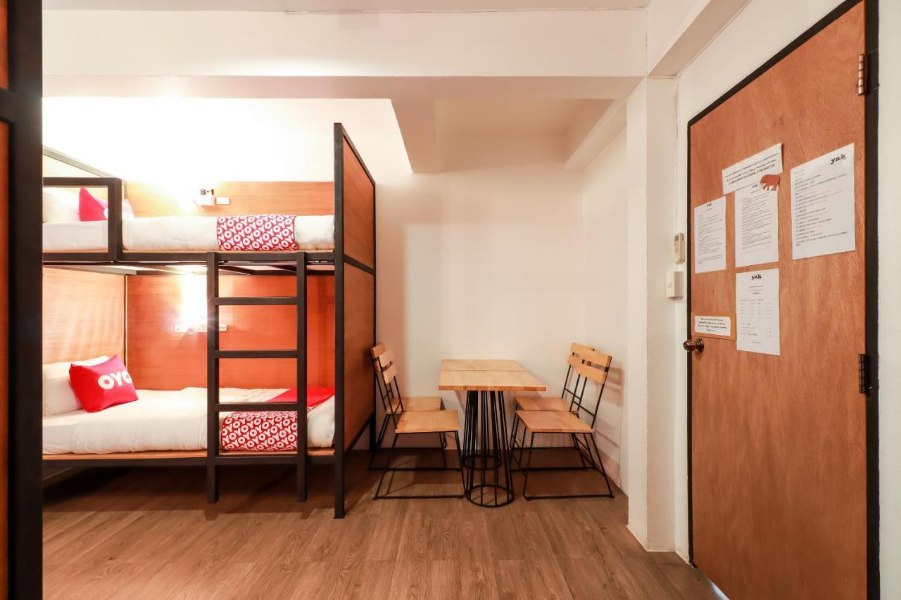 Oyo 489 Yak Hostel Chiang Mai Luaran gambar
