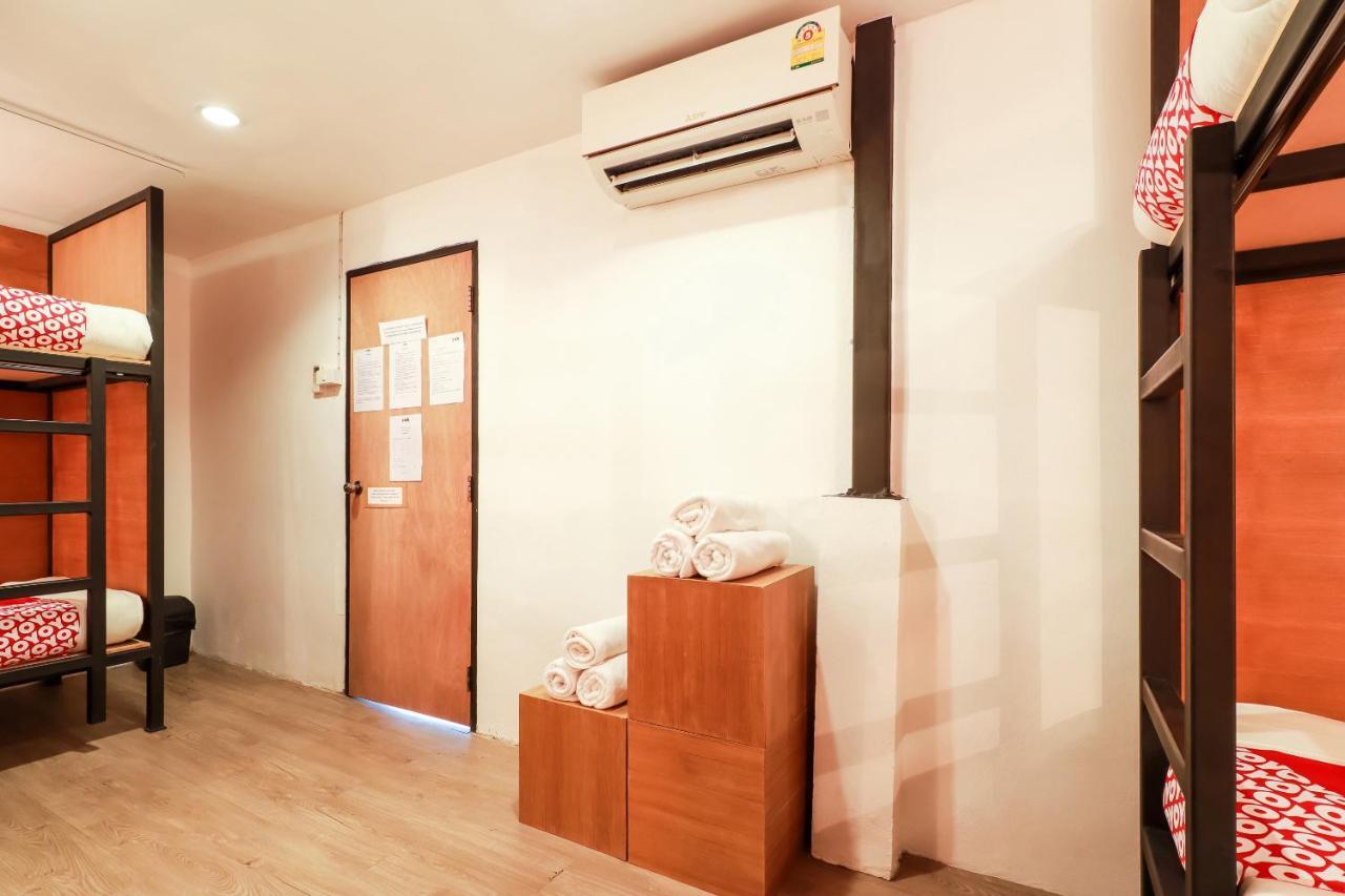 Oyo 489 Yak Hostel Chiang Mai Luaran gambar